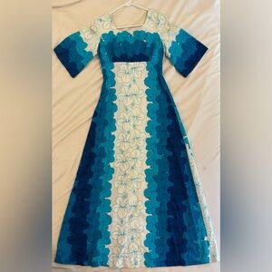 RARE vintage Hawaiian bark cloth dress